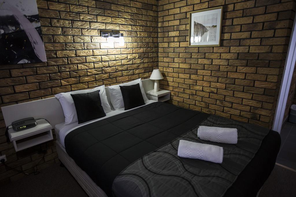 Park House Motor Inn Oakey Exteriör bild