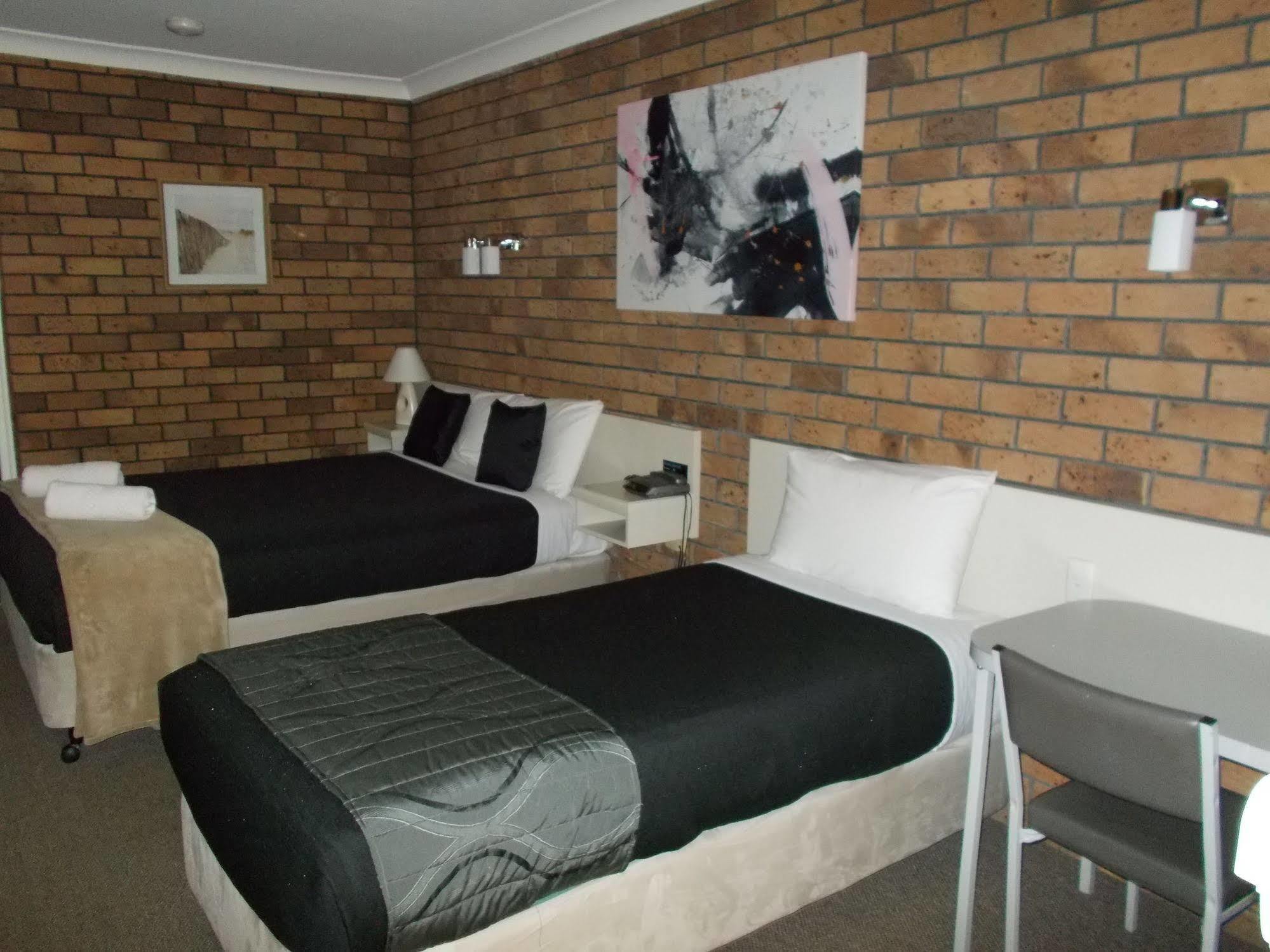 Park House Motor Inn Oakey Exteriör bild