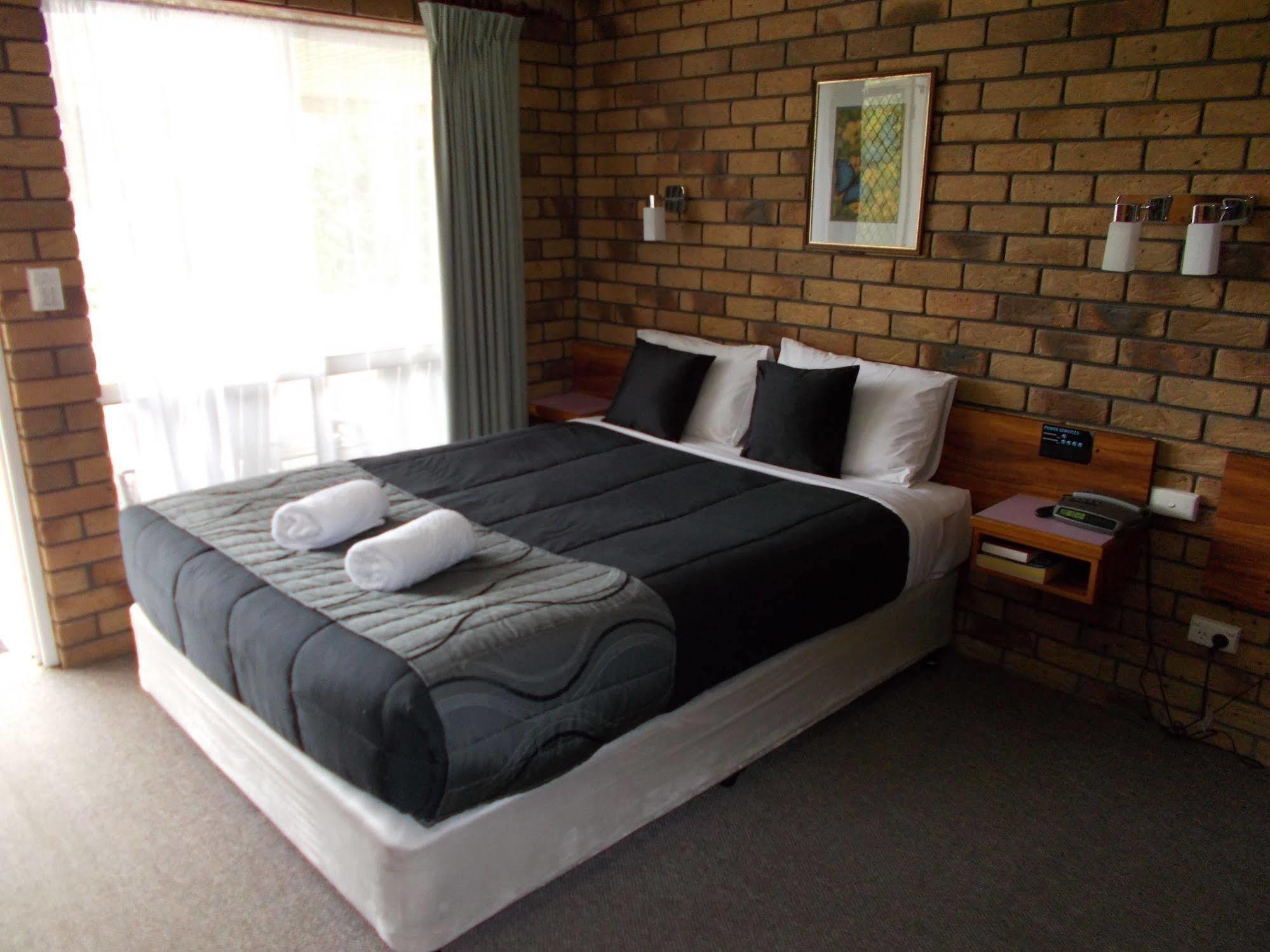 Park House Motor Inn Oakey Exteriör bild